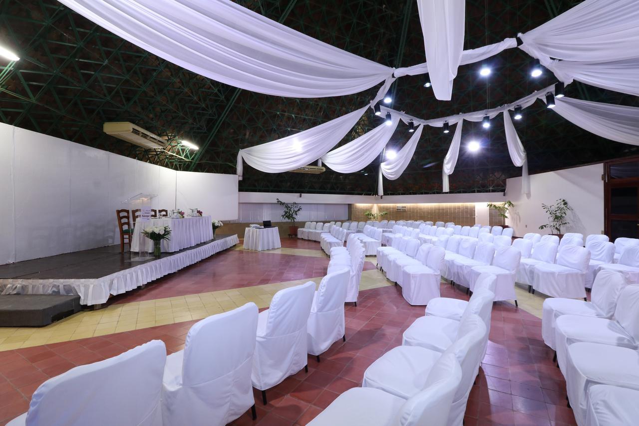 Mision Palenque Hotel Exterior photo