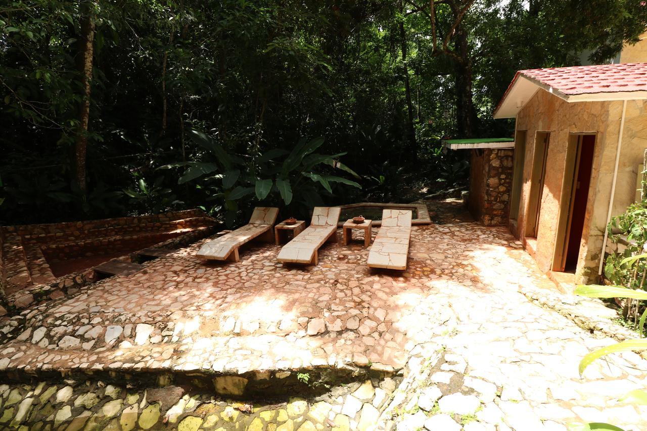 Mision Palenque Hotel Exterior photo